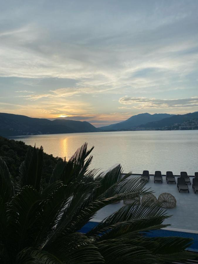 Agape Rose Hotel Dış mekan fotoğraf